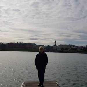 Девушки в Казани (Татарстан): Розалия, 62 - ищет парня из Казани (Татарстан)