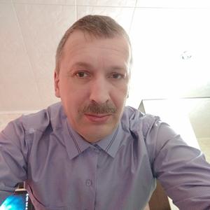 Юрий, 55 лет, Первоуральск