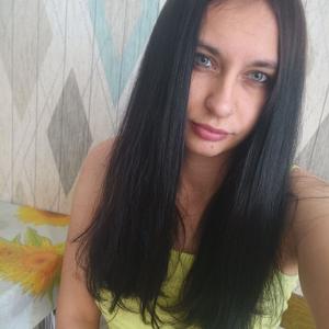 Девушки в Вологде: Аня, 24 - ищет парня из Вологды