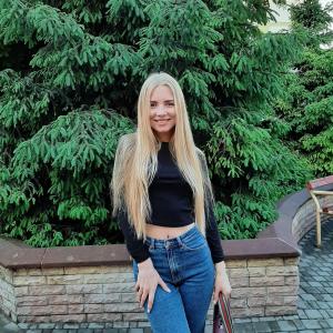 Карина, 24 года, Санкт-Петербург