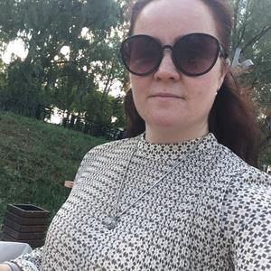 Девушки в Магнитогорске: Лора, 38 - ищет парня из Магнитогорска