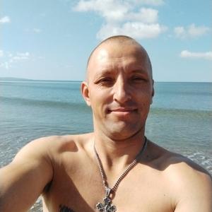 Юрий Серебренников, 37 лет, Южно-Сахалинск
