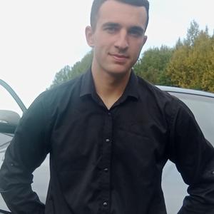 Парни в Череповце: Артём, 21 - ищет девушку из Череповца