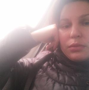 Девушки в Новокубанске: Жанна, 42 - ищет парня из Новокубанска