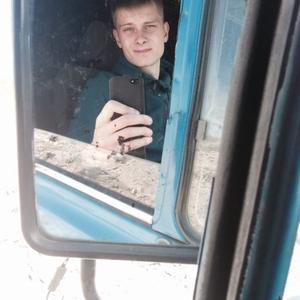 Парни в Пскове: Игорь, 27 - ищет девушку из Пскова