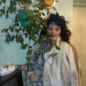 Екатерина, 67 лет, Топки