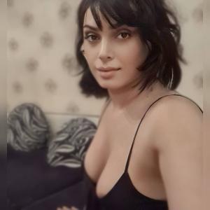 Девушки в Баку: Aylin Translady, 35 - ищет парня из Баку