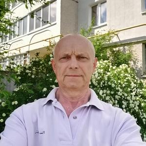 Иван, 68 лет, Минск