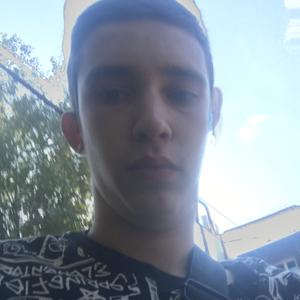 Саша, 20 лет, Новошахтинск