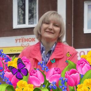 Девушки в Омске: Елена, 57 - ищет парня из Омска