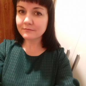Девушки в Вологде: Надежда, 43 - ищет парня из Вологды
