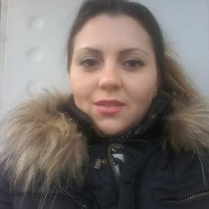 Девушки в Сочи: Людмила, 40 - ищет парня из Сочи