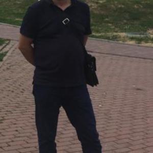 Парни в Волгограде: Гарик, 53 - ищет девушку из Волгограда