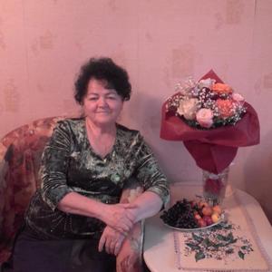 Девушки в Омске: Валентина, 75 - ищет парня из Омска