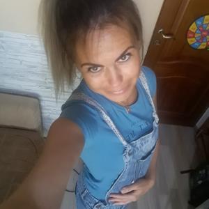 Девушки в Калининграде: Кристина, 43 - ищет парня из Калининграда