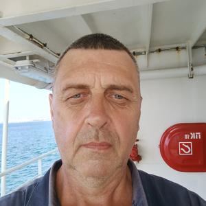 Дмитрий, 57 лет, Азов