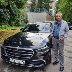 Александр, 67 лет, Калининград