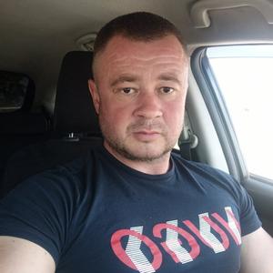 Парни в Владивостоке: Олег, 44 - ищет девушку из Владивостока