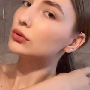 Девушки в Оренбурге: Алина Федотова, 19 - ищет парня из Оренбурга