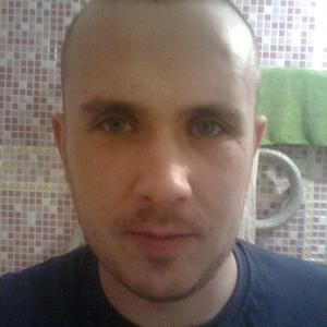 Парни в Вологде: Антон, 33 - ищет девушку из Вологды