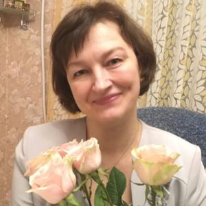 Девушки в Екатеринбурге: Танюшка, 52 - ищет парня из Екатеринбурга