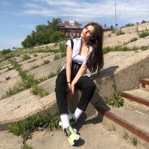 Девушки в Петрозаводске: Эвелина, 22 - ищет парня из Петрозаводска