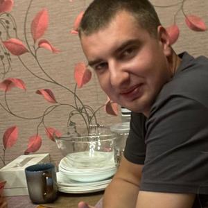 Парни в Елизово: Виктор, 27 - ищет девушку из Елизово