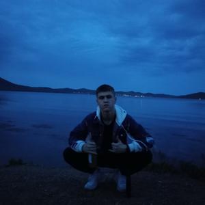 Роман, 19 лет, Владивосток
