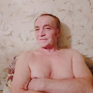 Парни в Томске: Василий, 70 - ищет девушку из Томска