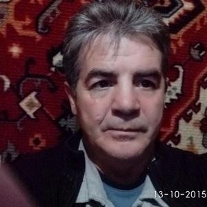 Парни в Твери: Алексей, 58 - ищет девушку из Твери