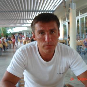 Парни в Мурманске: Игорь, 54 - ищет девушку из Мурманска