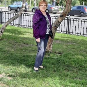 Девушки в Омске: Наташа, 61 - ищет парня из Омска