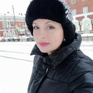 Девушки в Омске: Валентина, 55 - ищет парня из Омска