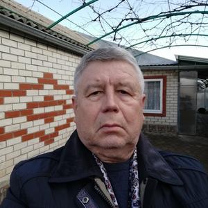 Парни в Кореновске: Александр, 67 - ищет девушку из Кореновска