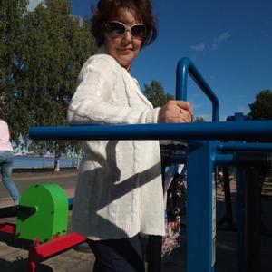 Девушки в Петрозаводске: Ника, 50 - ищет парня из Петрозаводска