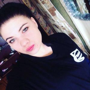 Девушки в Ульяновске: Арина, 23 - ищет парня из Ульяновска