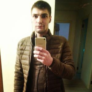 Парни в Шелехове: Евгений Гаврилов, 27 - ищет девушку из Шелехова