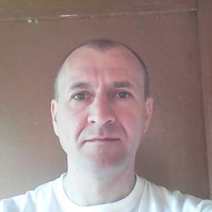 Максим Коваленок, 45 лет, Родники