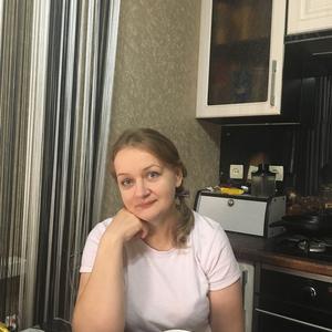 Девушки в Санкт-Петербурге: Надин, 23 - ищет парня из Санкт-Петербурга