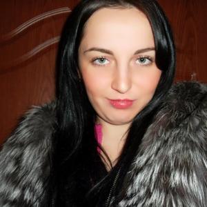 Девушки в Томске: Марианна, 36 - ищет парня из Томска