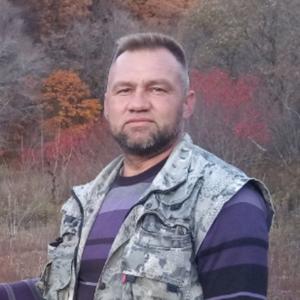 Парни в Арсеньеве: Антон, 45 - ищет девушку из Арсеньева