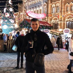 Виктор, 24 года, Москва