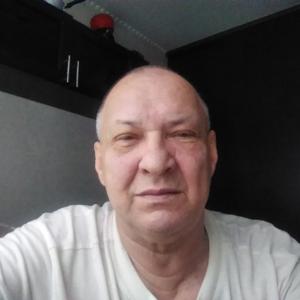 Виктор, 69 лет, Пенза