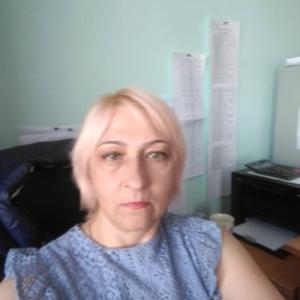 Девушки в Тольятти: Елена, 60 - ищет парня из Тольятти