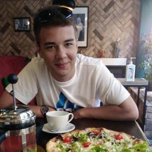Парни в Зеленограде: Антон, 22 - ищет девушку из Зеленограда