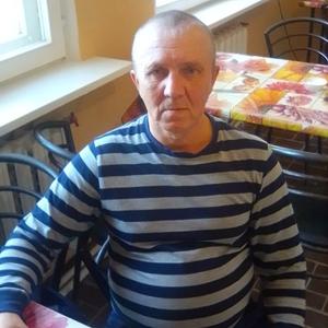 Парни в Великий Новгороде: Игорь, 57 - ищет девушку из Великий Новгорода