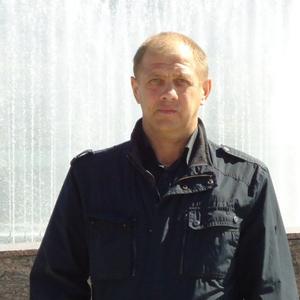 Парни в Гатчине: Евгений, 59 - ищет девушку из Гатчины