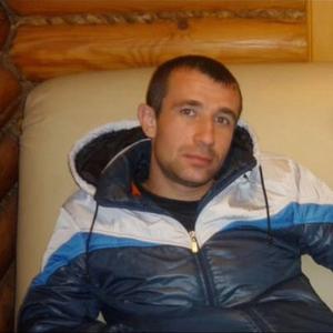 Парни в Губкине: Александр, 39 - ищет девушку из Губкина
