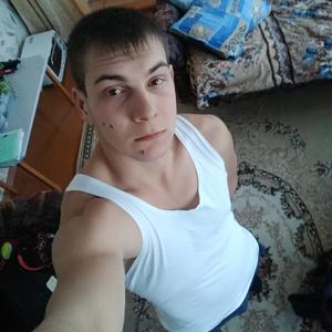 Парни в Арсеньеве: Евгений, 28 - ищет девушку из Арсеньева