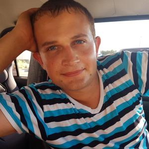 Парни в Миассе: Рустам Муллагалеев, 30 - ищет девушку из Миасса